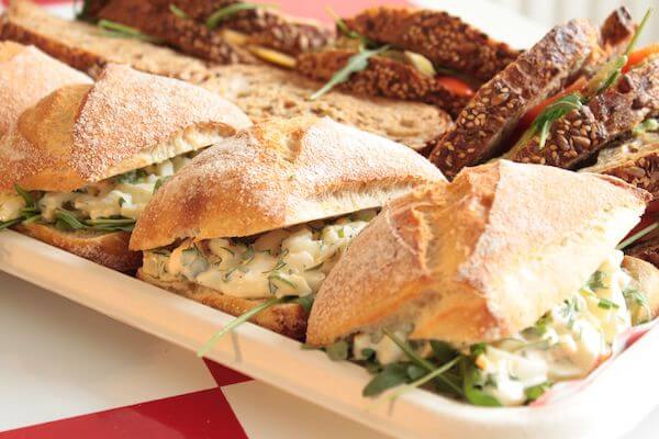 Hollands lunchpakket broodje boerenomelet